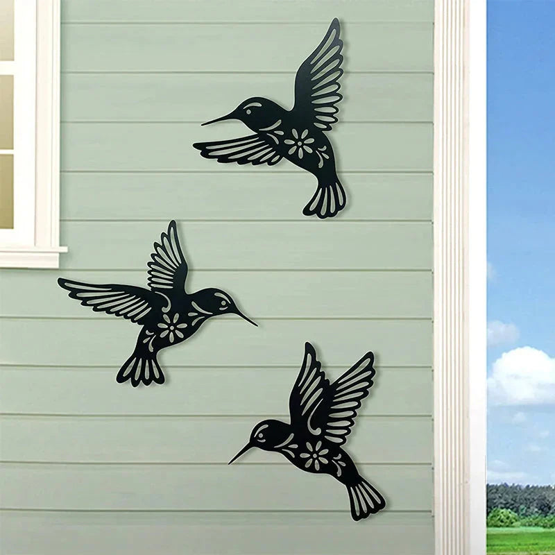 Wanddekoration mit stilvollen Vogelmotiven
