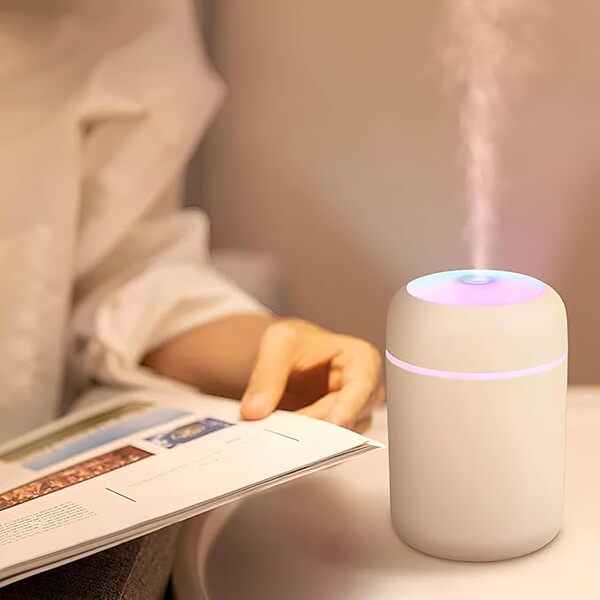 Aromatischer Luftbefeuchter mit LED-Licht