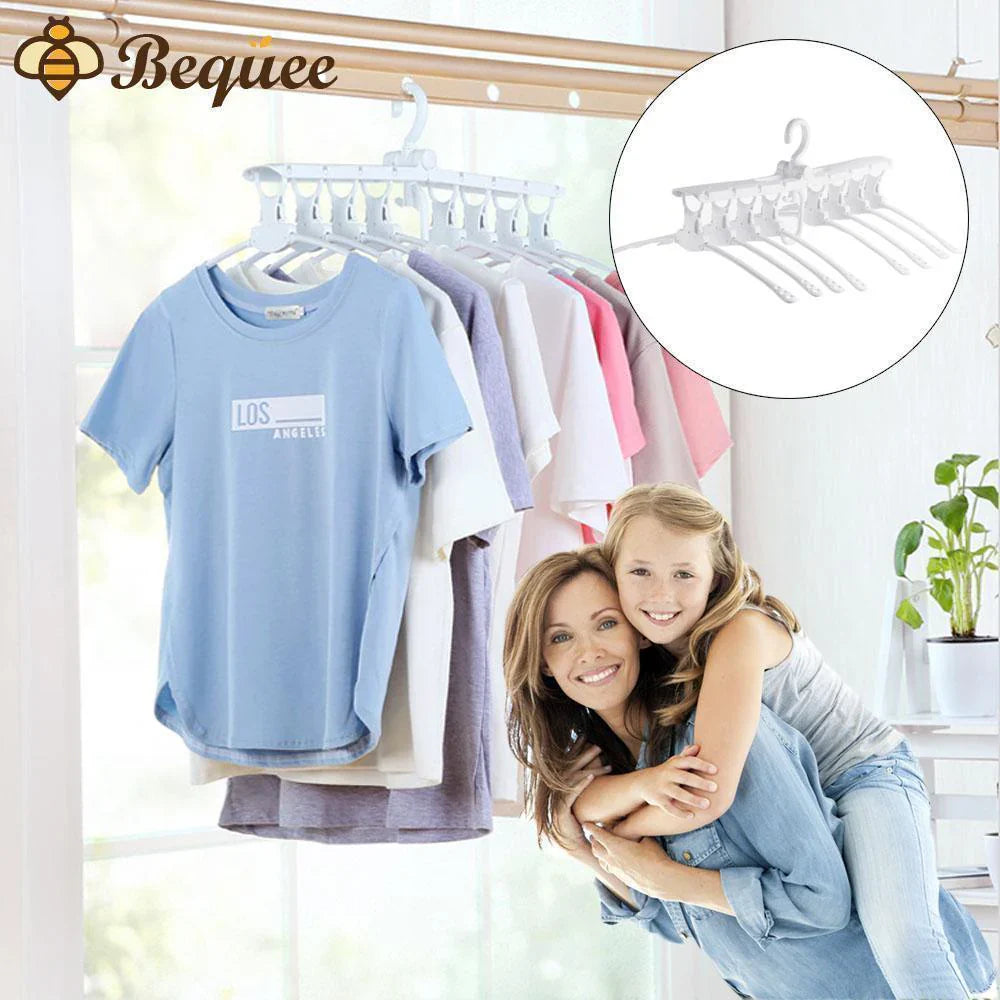 Flexibler Kleiderständer mit verstellbarer Höhe