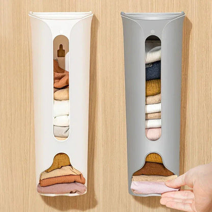 Platzsparende Wandbox für Socken und Unterwäsche