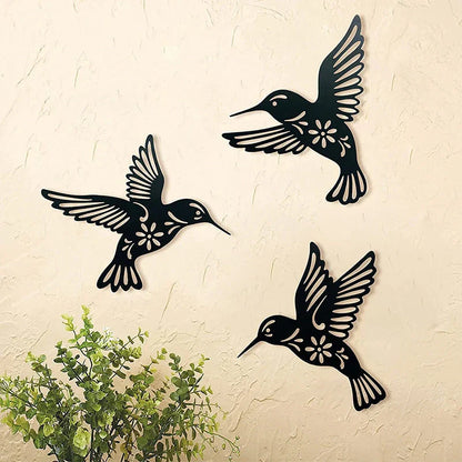 Wanddekoration mit stilvollen Vogelmotiven