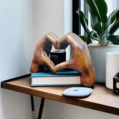 Liebevolle Herzskulptur