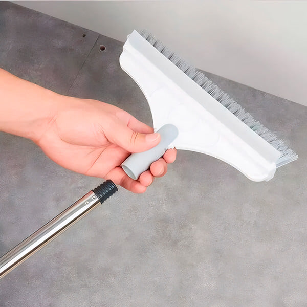 Multifunktionaler Reinigungsbesen